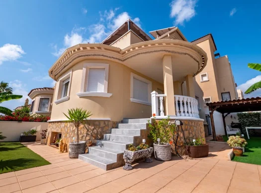 4 bedroom villa in San Miguel De Salinas