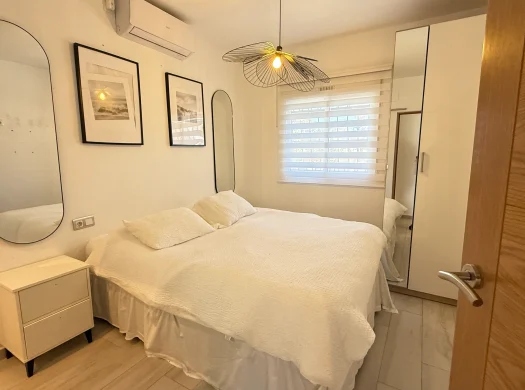 Detached house with private pool in Villamartin