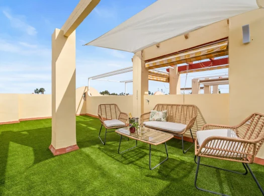 2 bedroom townhouse in La Florida