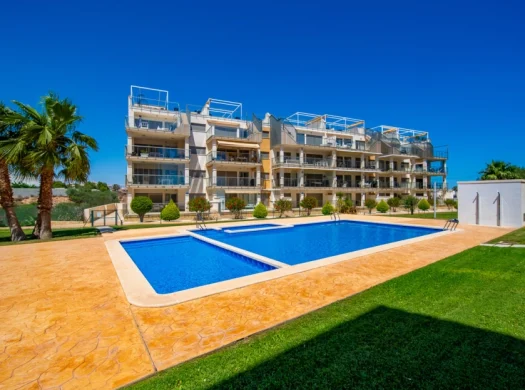 3 bedroom penthouse in Villamartin