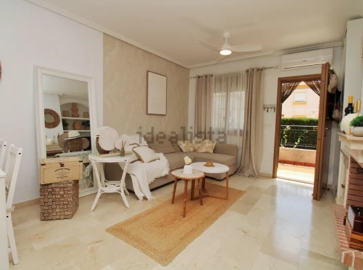 3bedroom renovated townhouse in Villamartin PAU8, south orientation